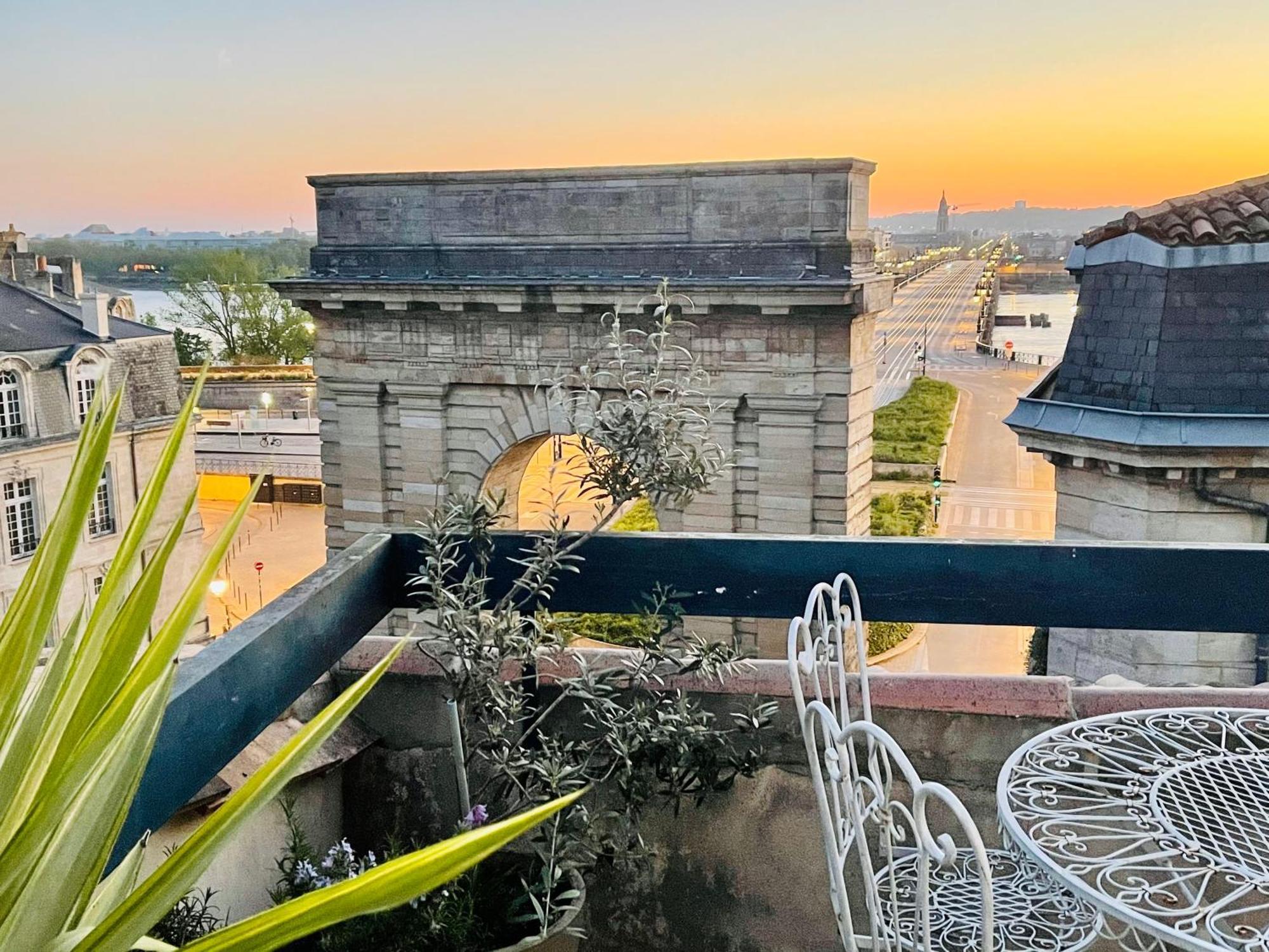 Bordeaux Terrace Leilighet Eksteriør bilde