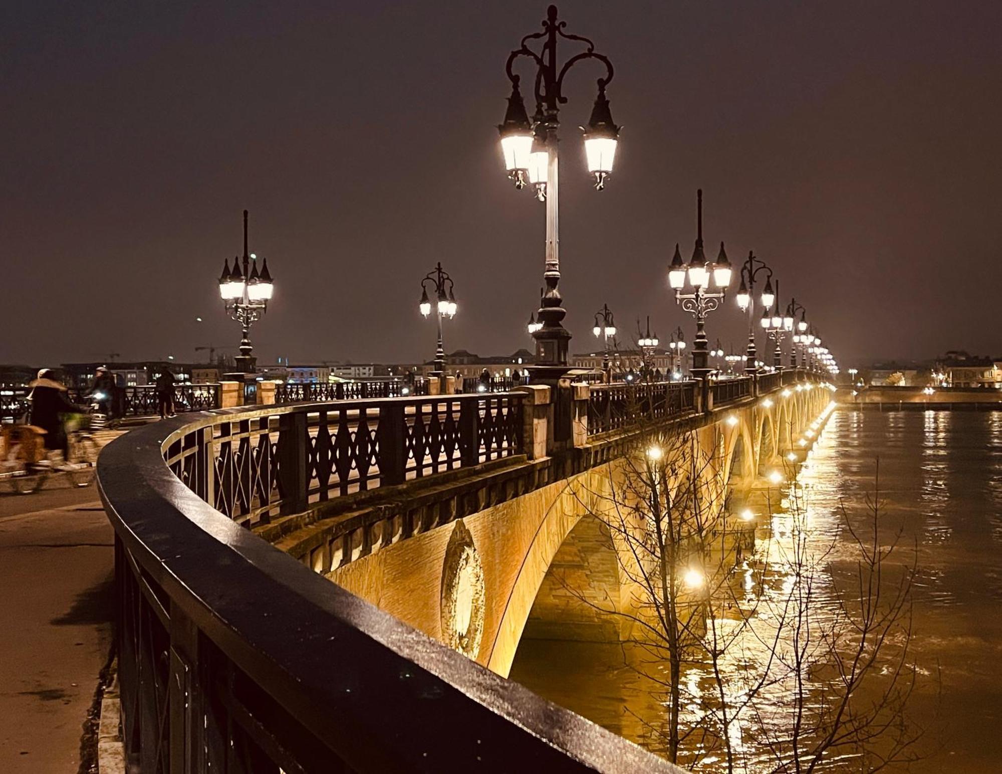Bordeaux Terrace Leilighet Eksteriør bilde