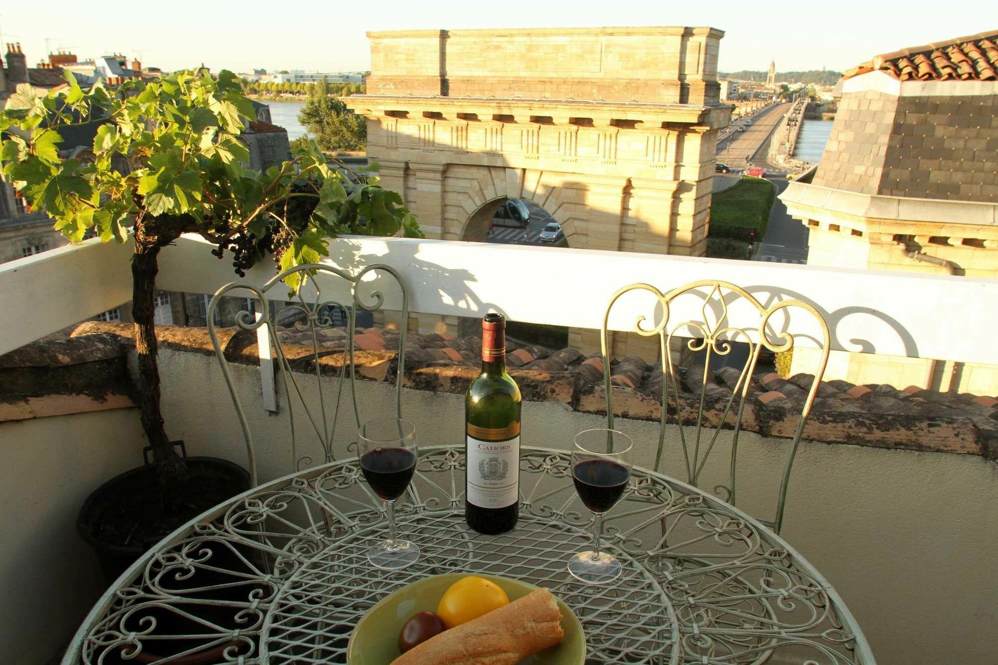 Bordeaux Terrace Leilighet Eksteriør bilde